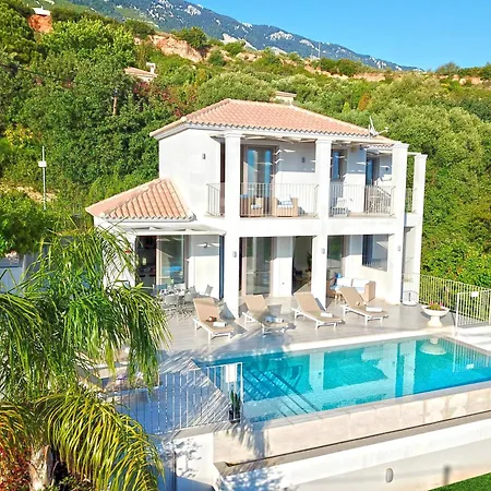 Villa Effi Lourdata *